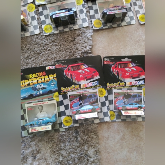 Collectibles.. 44. 1/64 RACING CHAMPIONS. 1991 NASCAR DIECAST RACING Cars.Never - Picture 6 of 11